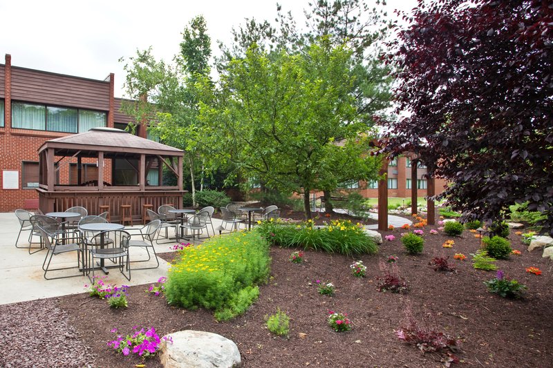 HOLIDAY INN EXPRESS - Altoona, PA