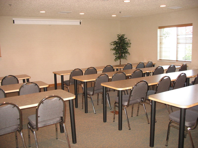 Candlewood Suites-Appleton - Hilbert, WI