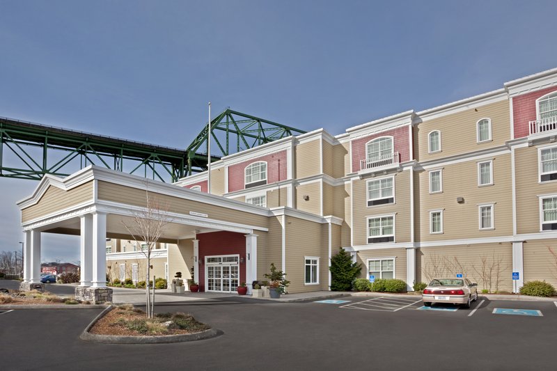 Holiday Inn Express & Suites ASTORIA - Henderson Harbor, NY