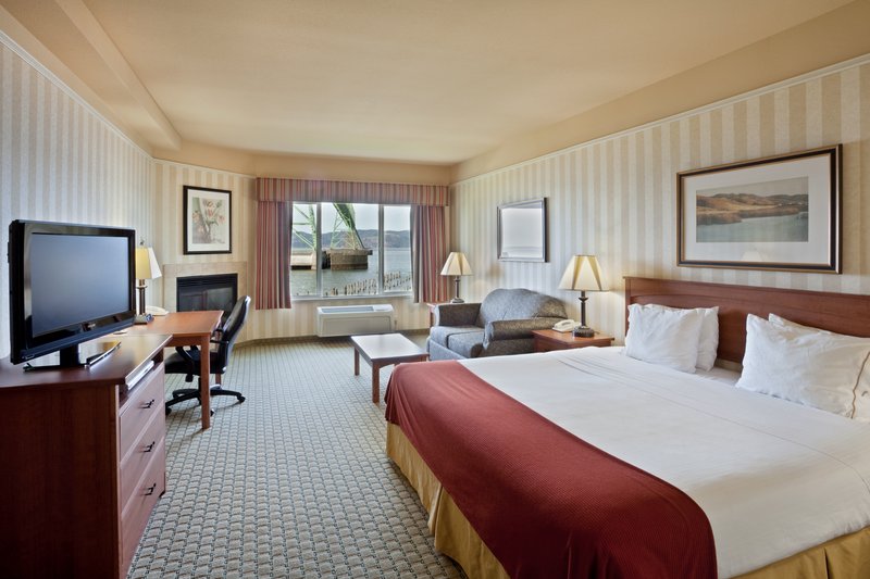 Holiday Inn Express & Suites ASTORIA - Henderson Harbor, NY