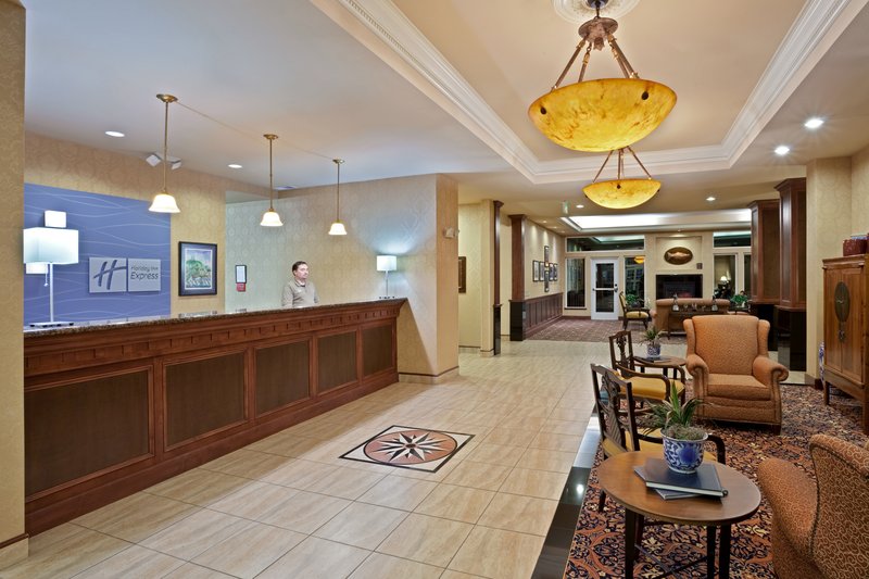 Holiday Inn Express & Suites ASTORIA - Henderson Harbor, NY