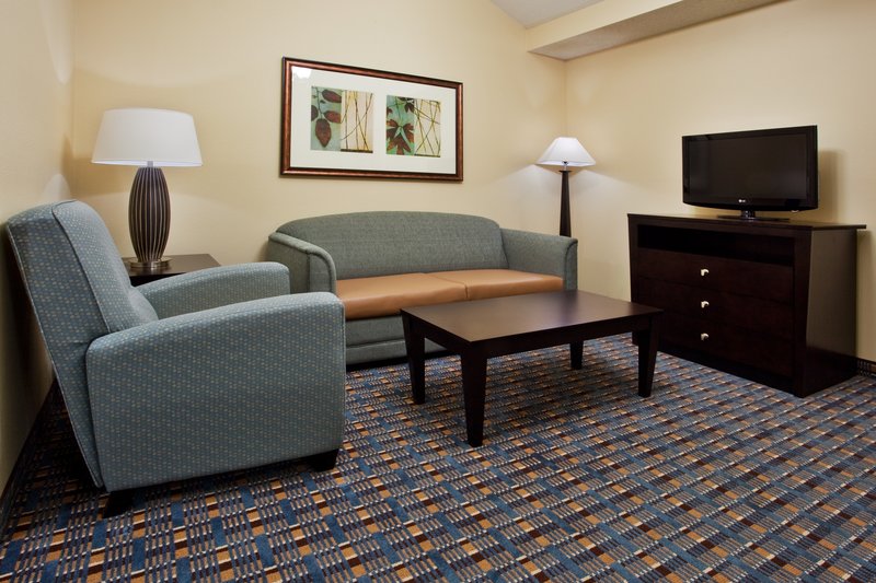 Holiday Inn Express-Roswell - Alpharetta, GA