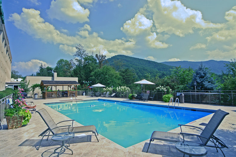 Holiday Inn ASHEVILLE-BILTMORE EAST - Asheville, NC