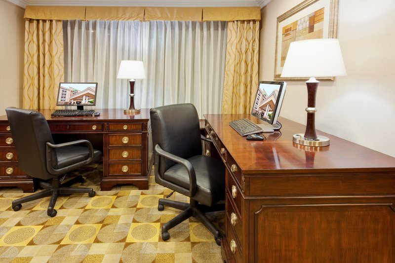 Holiday Inn Express Wilkes Barre East - Wilkes-Barre, PA