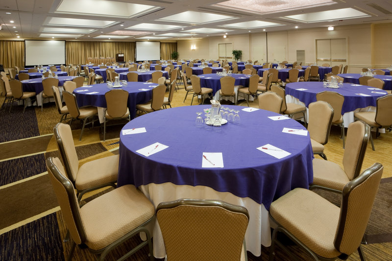 Crowne Plaza - Alexandria, VA