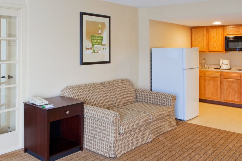 Days Inn Baltimore West Security Blvd. - Gwynn Oak, MD