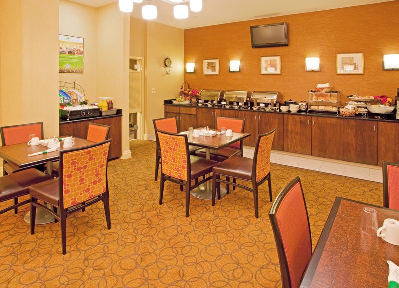 Days Inn Baltimore West Security Blvd. - Gwynn Oak, MD