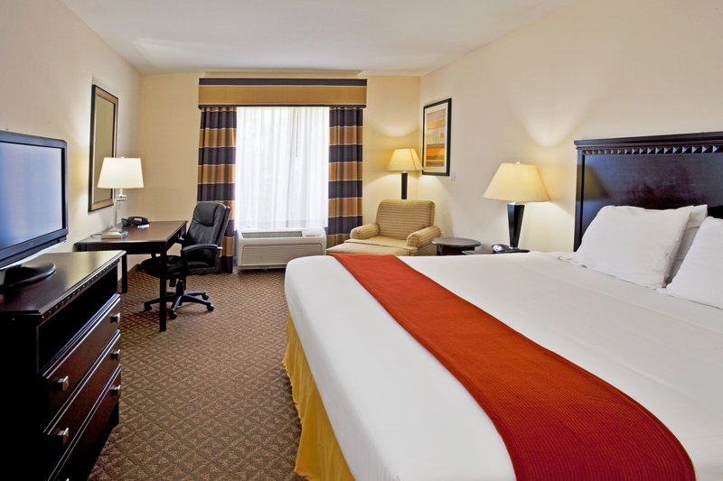 HOLIDAY INN EXPRESS - Bartow, FL
