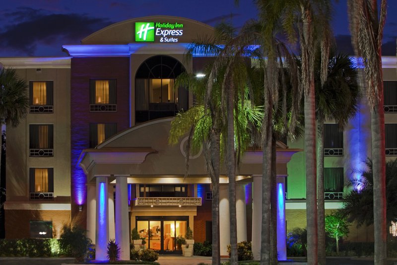 HOLIDAY INN EXPRESS - Bartow, FL