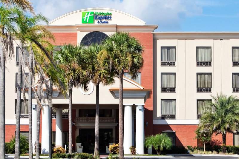 HOLIDAY INN EXPRESS - Bartow, FL