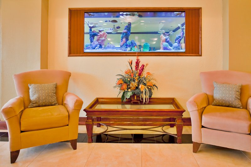 HOLIDAY INN EXPRESS - Bartow, FL