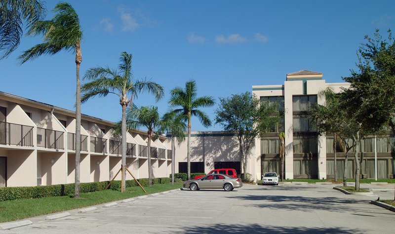 Holiday Inn Express - Boca Raton, FL