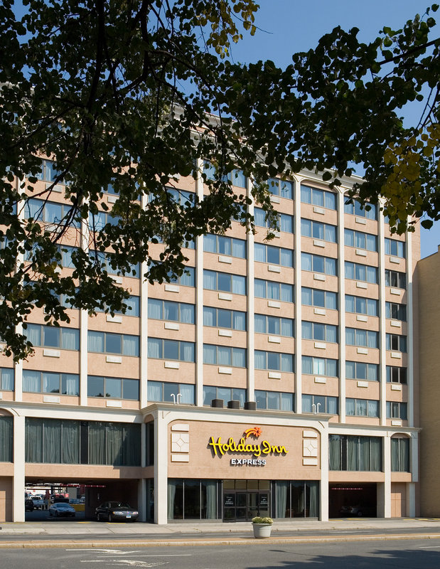 Holiday Inn Express Hotel Downtown Hartford - Hartford, CT