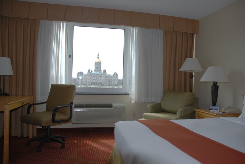 Holiday Inn Express Hotel Downtown Hartford - Hartford, CT