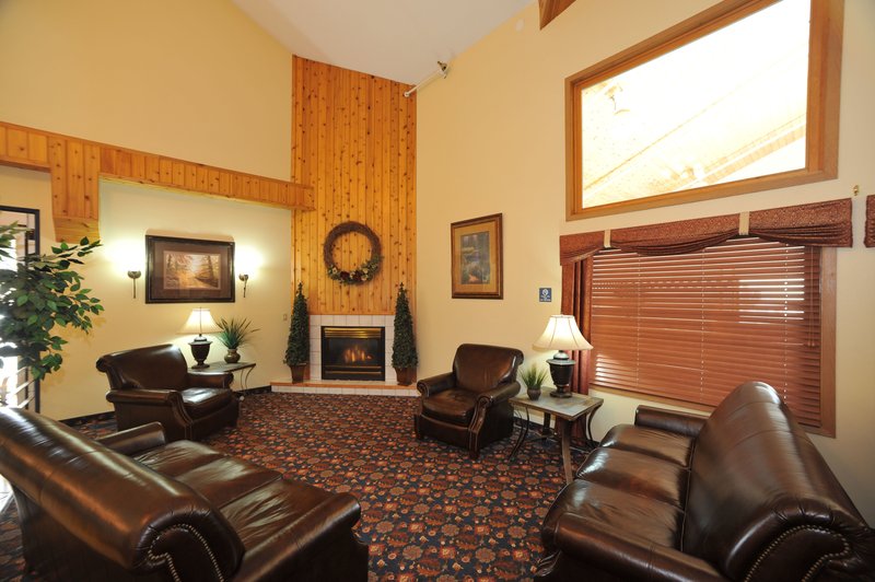 Holiday Inn Express - Bemidji, MN
