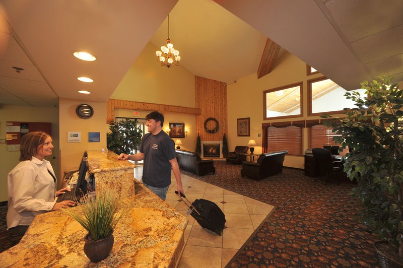 Holiday Inn Express - Bemidji, MN