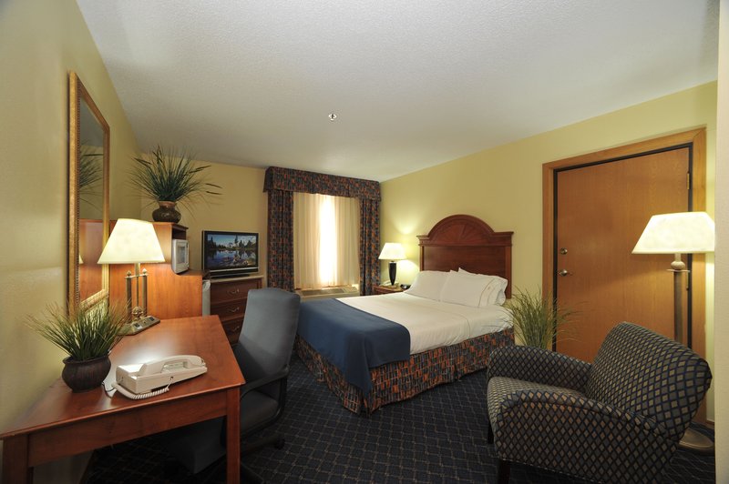 Holiday Inn Express - Bemidji, MN