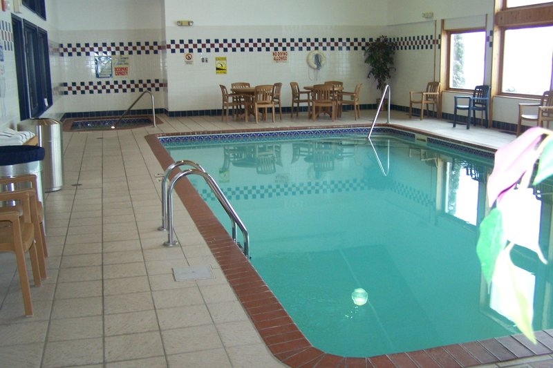 Holiday Inn Express - Bemidji, MN