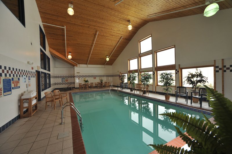 Holiday Inn Express - Bemidji, MN