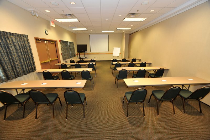 Holiday Inn Express - Bemidji, MN