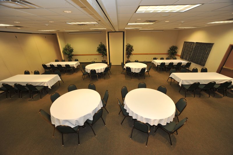 Holiday Inn Express - Bemidji, MN