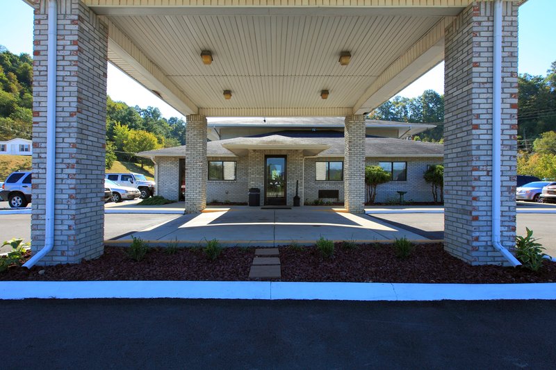Americas Best Value Inn Hazard - Hazard, KY