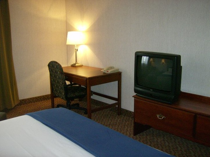 Holiday Inn Express - Uniondale, IN