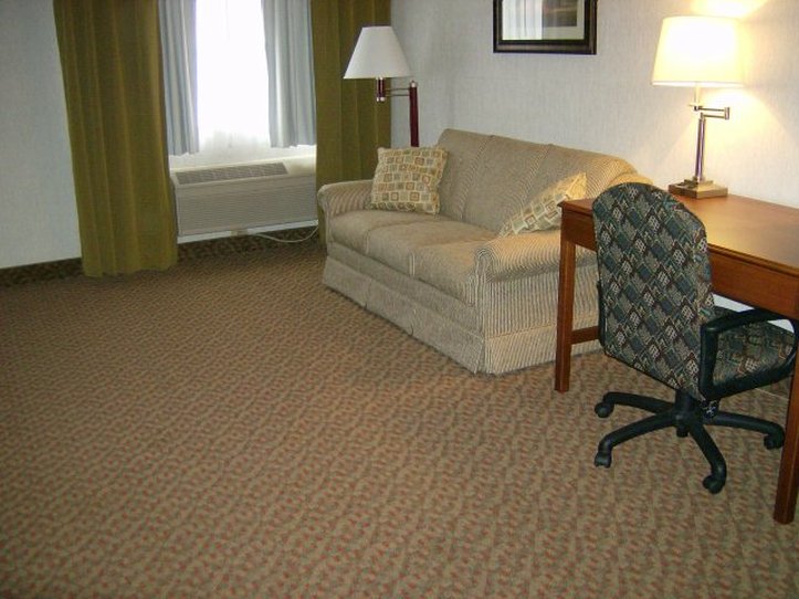 Holiday Inn Express - Uniondale, IN