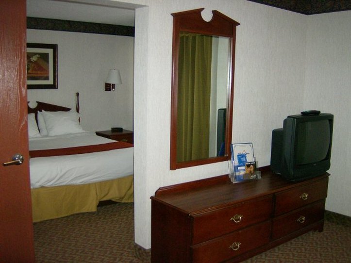 Holiday Inn Express - Uniondale, IN