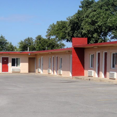 Knights Inn Graham - Graham, TX