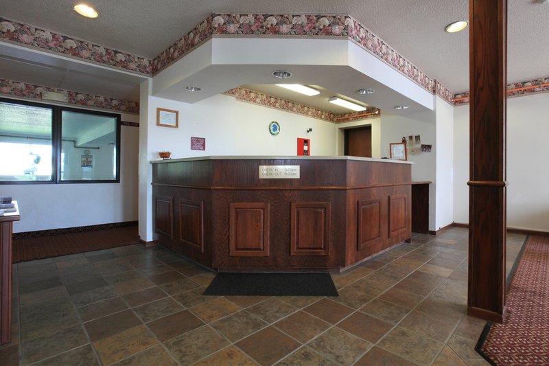 Americas Best Value Inn - Northfield, MN
