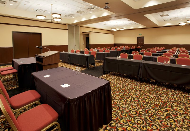 Holiday Inn Express & Suites GOLD MINERS INN-GRASS VALLEY - Grass Valley, CA