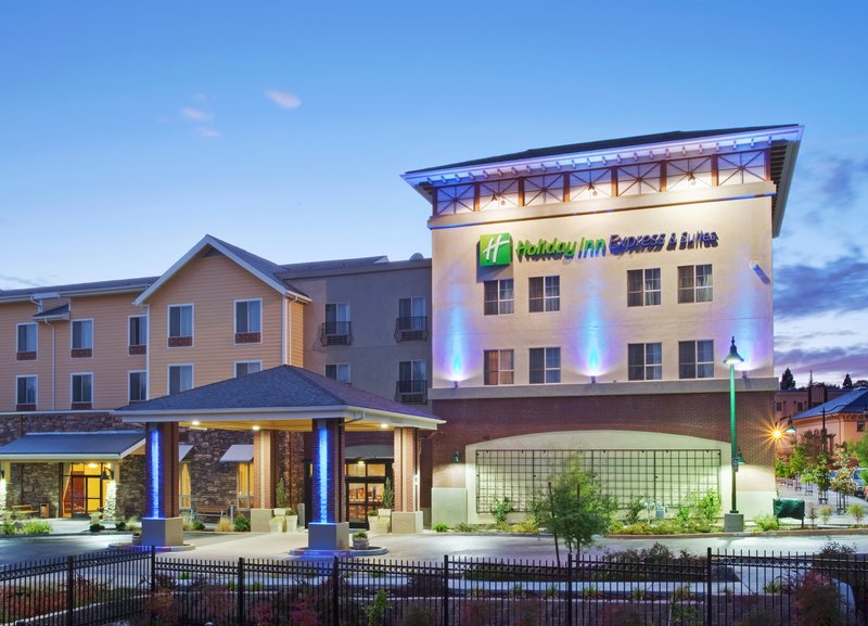 Holiday Inn Express & Suites GOLD MINERS INN-GRASS VALLEY - Grass Valley, CA