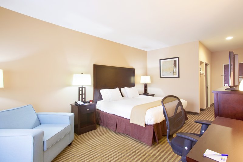 Holiday Inn Express LE ROY - BLOOMINGTON AREA - Monrovia, IN