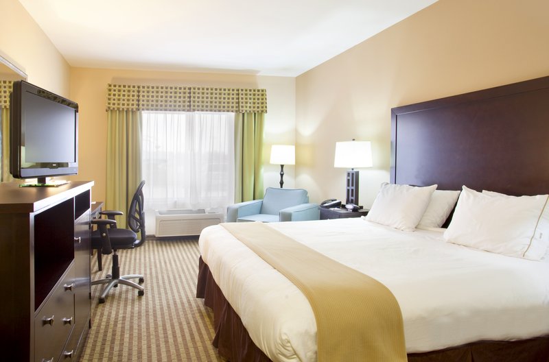Holiday Inn Express LE ROY - BLOOMINGTON AREA - Monrovia, IN