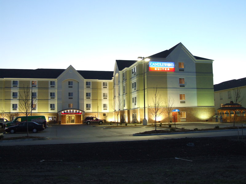 Candlewood Suites Bloomington-Normal - Colfax, IL