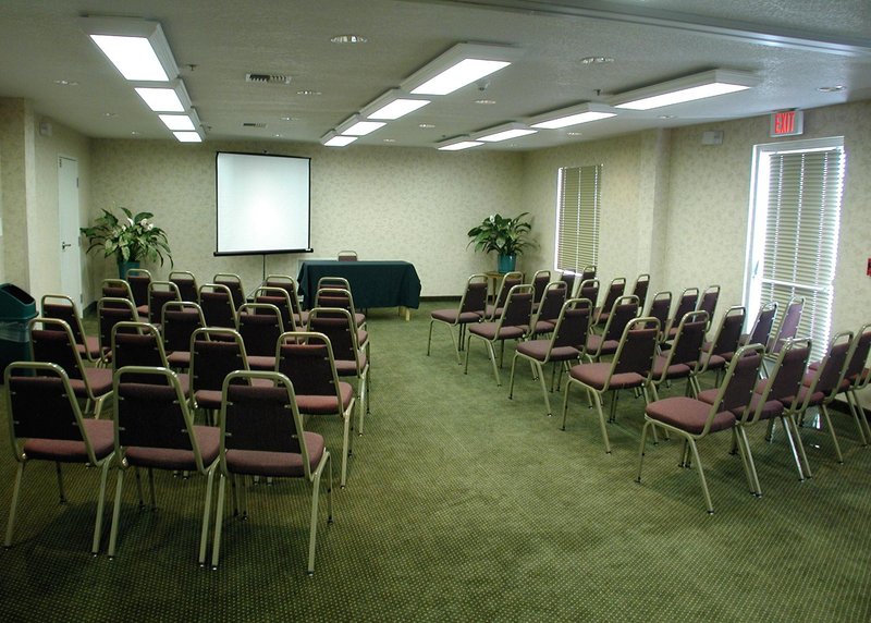 Holiday Inn Express & Suites BEND - Sisters, OR