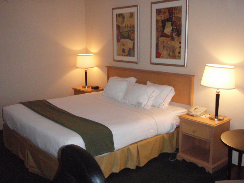 Holiday Inn Express & Suites BEND - Sisters, OR