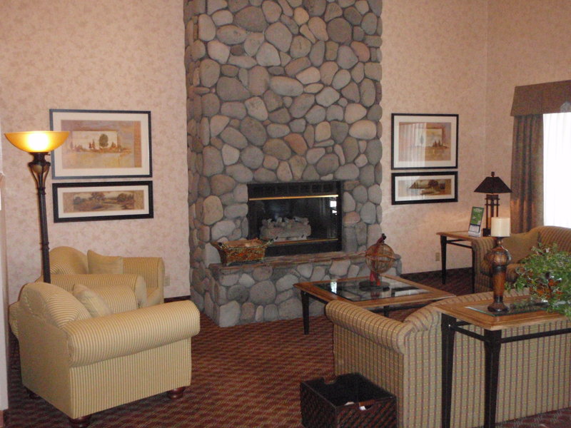 Holiday Inn Express & Suites BEND - Sisters, OR