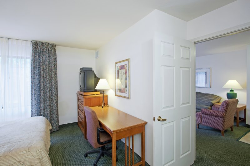 Staybridge Suites Boston-Andover - Andover, MA