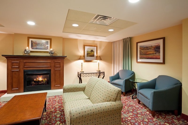 Holiday Inn Express ANDOVER NORTH-LAWRENCE - Lawrence, MA