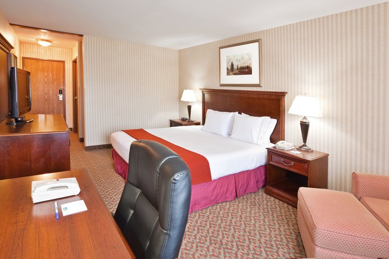 Holiday Inn Express-Brighton - Brighton, MI