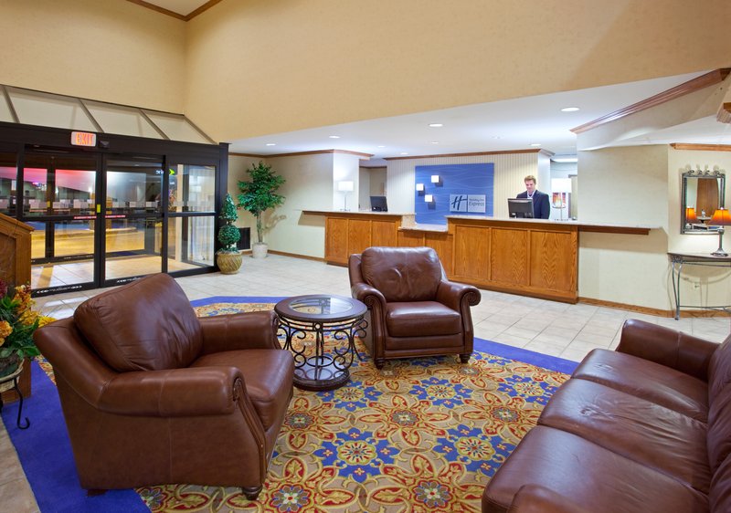 Holiday Inn Express-Brighton - Brighton, MI