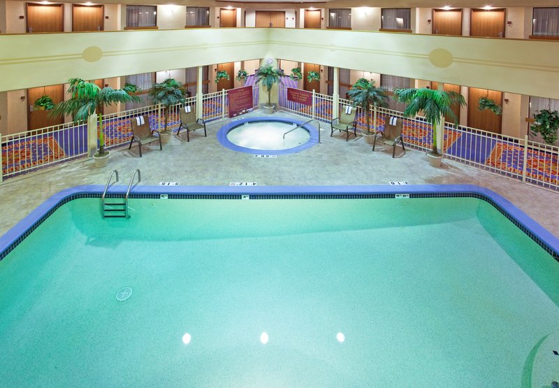 Holiday Inn Express-Brighton - Brighton, MI