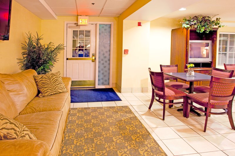 Holiday Inn Express BRASELTON - Braselton, GA