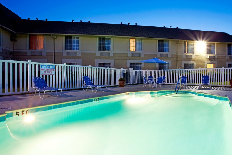 Holiday Inn Express BRASELTON - Braselton, GA