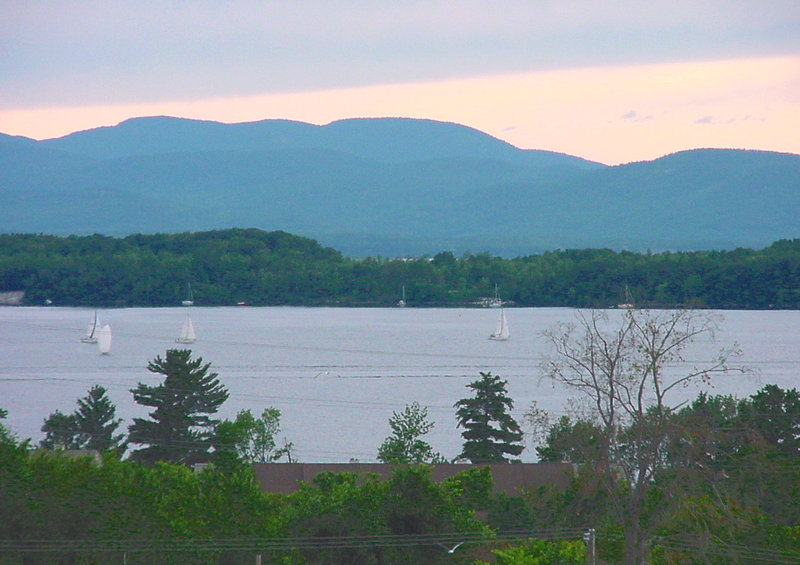 Holiday Inn Express SOUTH BURLINGTON - Westford, VT