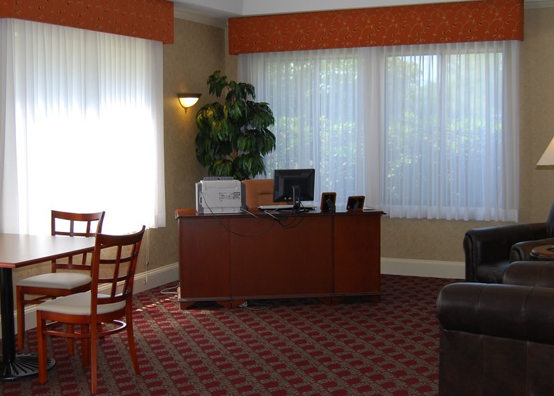 Holiday Inn Express SOUTH BURLINGTON - Westford, VT