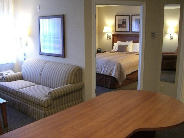 Candlewood Suites BOWLING GREEN - Oakland, KY