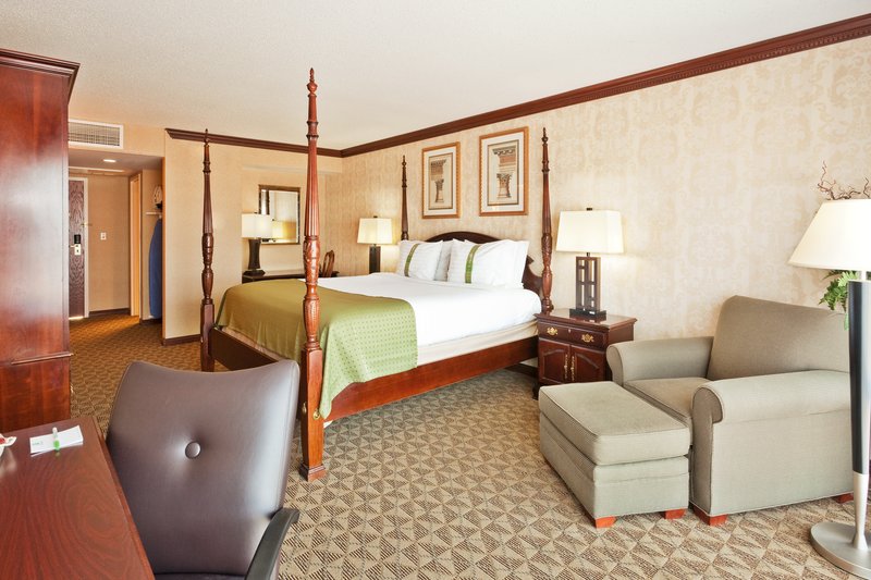 Holiday Inn UNIVERSITY PLAZA-BOWLING GREEN - Drake, KY